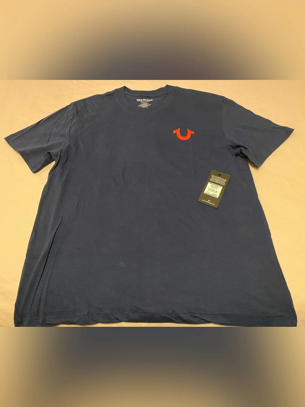 True Religion T-Shirt Size Large Men’s NWT